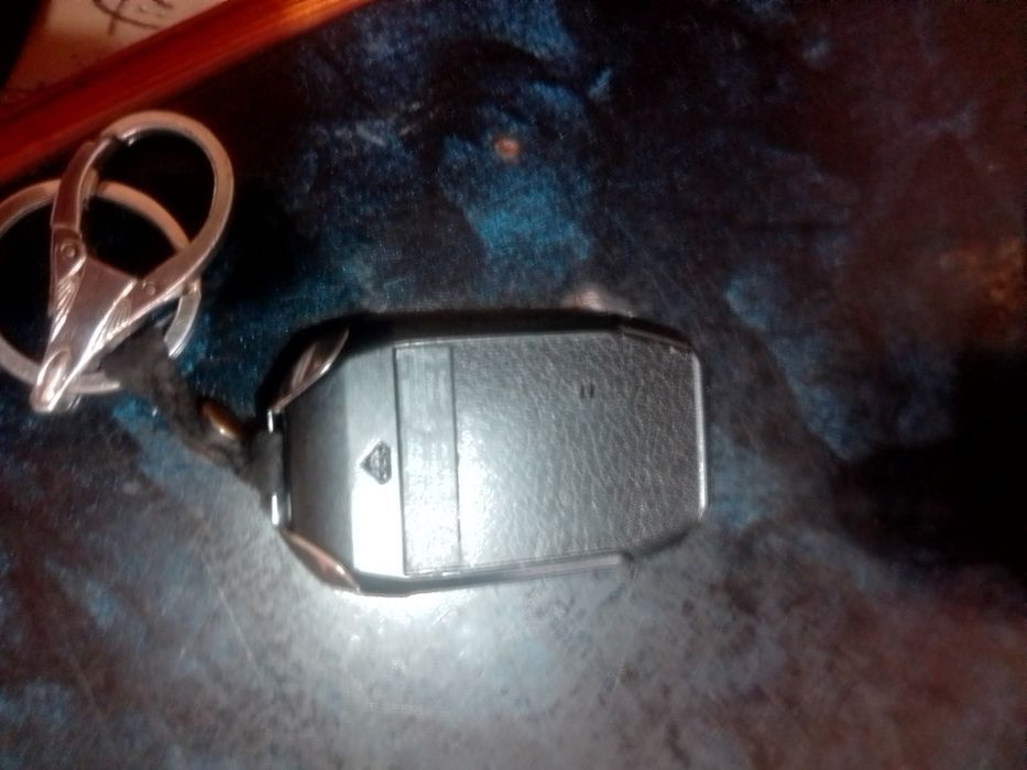 Срочно продам пульт управления сигнализации Мейджекар 908