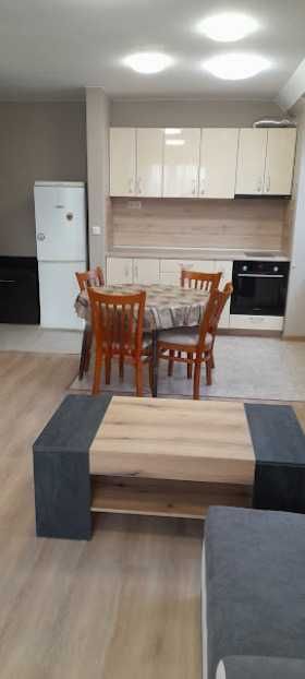 Дава се под наем Двустаен апартамент в София, Център - 75 кв.м за 663 € - Снимка #2