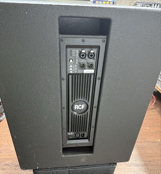 Активен бас RCF 718AS