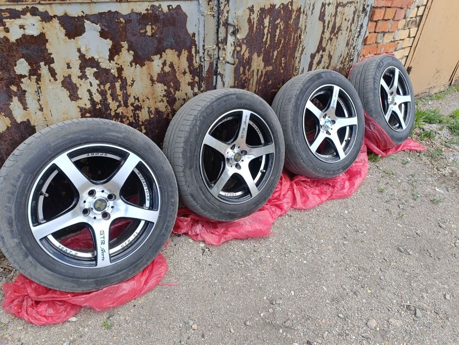 Продам диски с резиной.