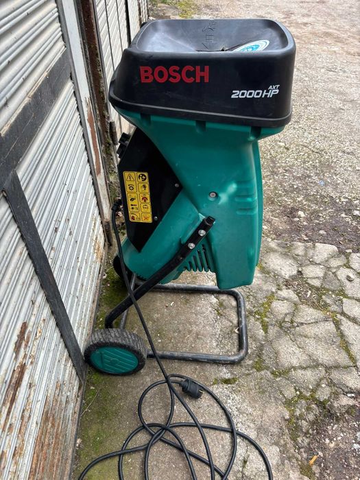 Винтова самопридърпваща дробилка Bosch axt 2000 HP