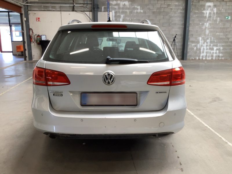 Volkswagen Passat 1.6 TDI Trendline BlueMotion Tech 2012