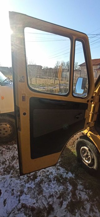 Mercedes-Benz 207D T1