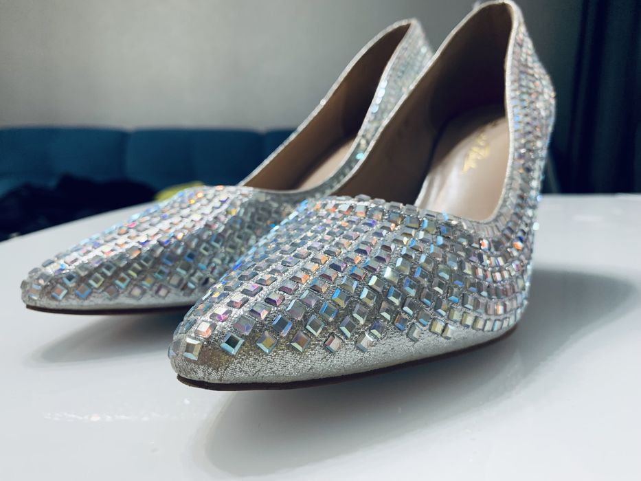 Вечерние туфли новые