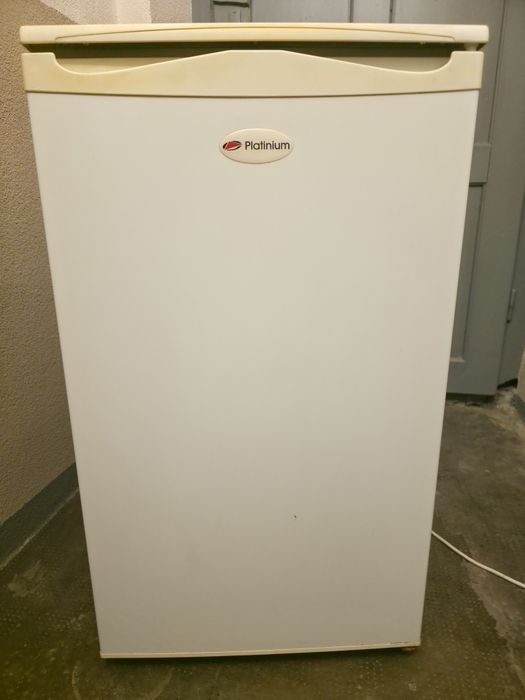 Mini frigider utilizat