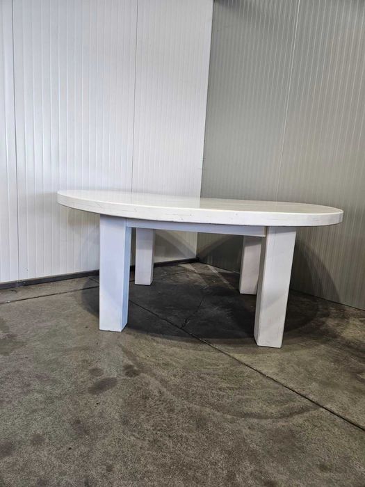 Кръгла трапезна маса - бяла от дърво