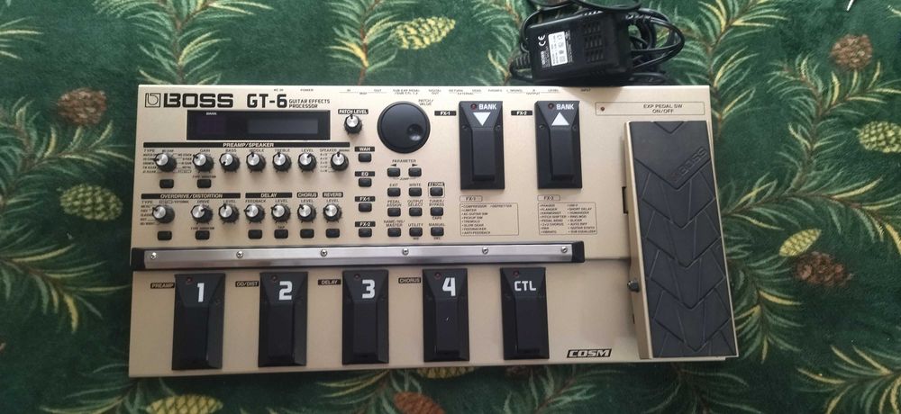 BOSS GT6 Multi effect  processor