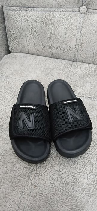 Продам тапочки New balance