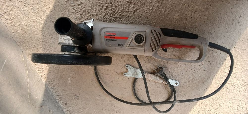 Sivarka aparat balgarka 230  sotiladi kop ishlamagan kelishtirib berma