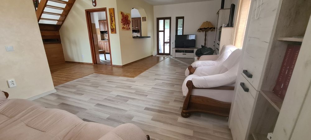 Închiriez casă 160m utili în Tomesti