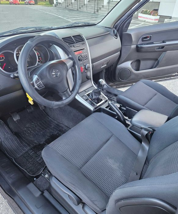 Suzuki grand vitara, masina greu de procurat, arata foarte bine 2014
