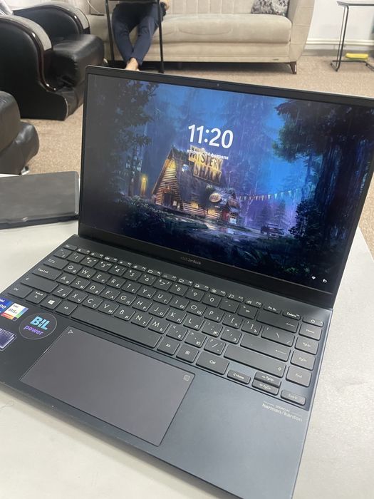 ASUS ZenBook UX425EA (Core i7)