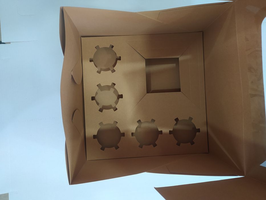 Bento tort shirinliklar uchun karobkalar