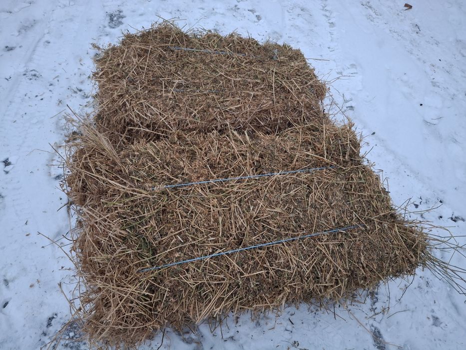 Vand baloti de lucerna