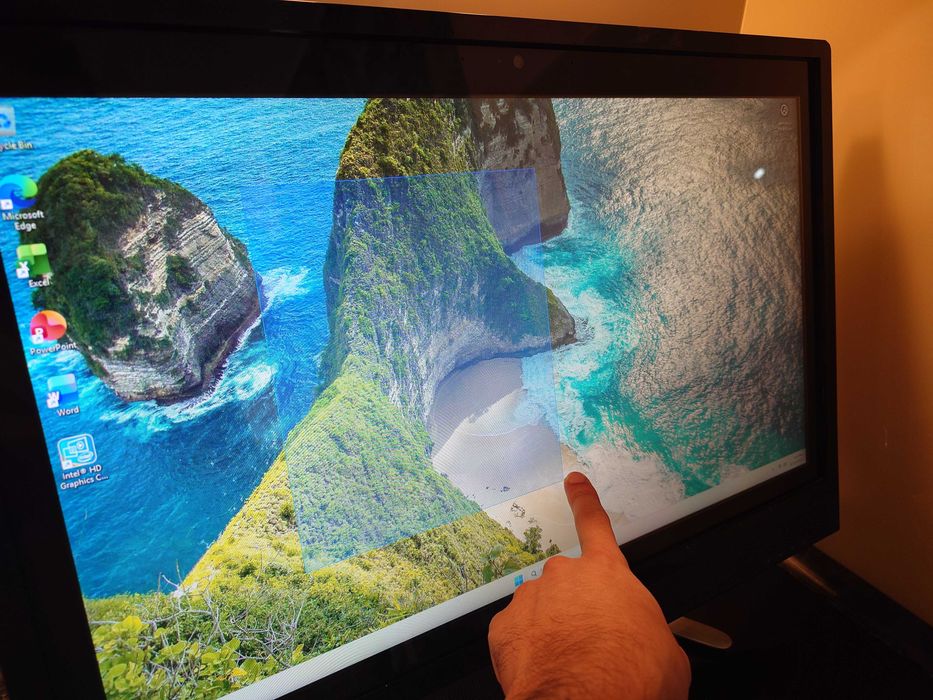 AIO Lenovo C560 - 23 inch, 16 GB RAM, i7 4770, 500 GB, Touchscreen