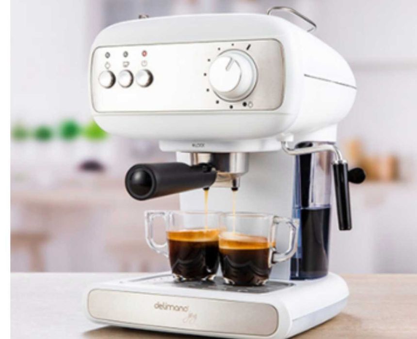 Espressor manual cu sistem spumare lapte Delimano