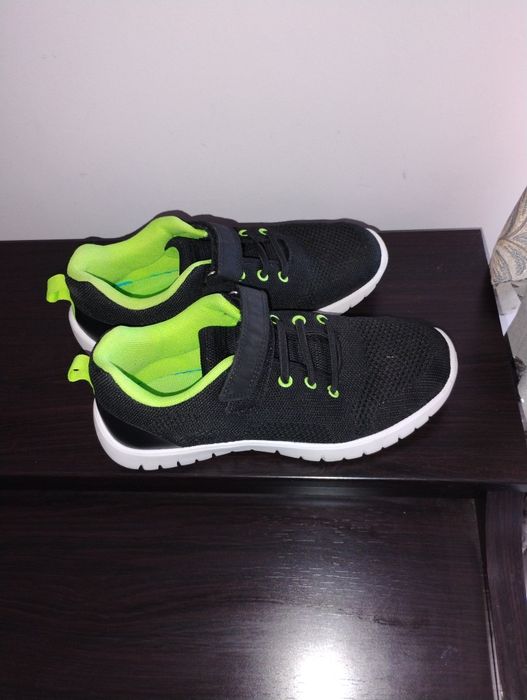 Adidași Pepperts băieți, mărimea 36, noi, nefolosiți