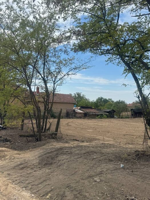 Продава се Парцел в с. Горна Митрополия, Област Плевен - 1211 кв.м за 14 €/кв.м - Снимка #1