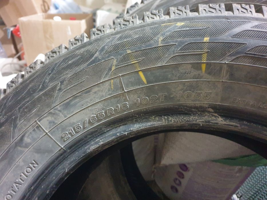 Yokohama 215/65 R16 шипованные