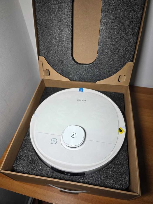 Aspirator robot ECOVACS T9+DEEBOT–Aspirare+Mop, Stație Auto-Golire NOU