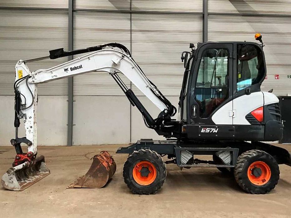 Колесные экскаватор Bobcat E 57 W