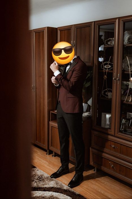 Vând rochie de mireasă + costum de mire – purtate o singură dată – sta