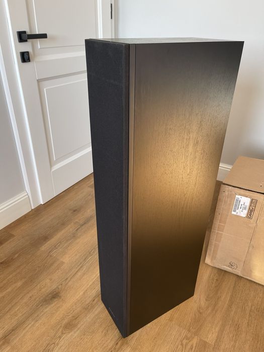 Bowers & Wilkins 683 S2  una bucată