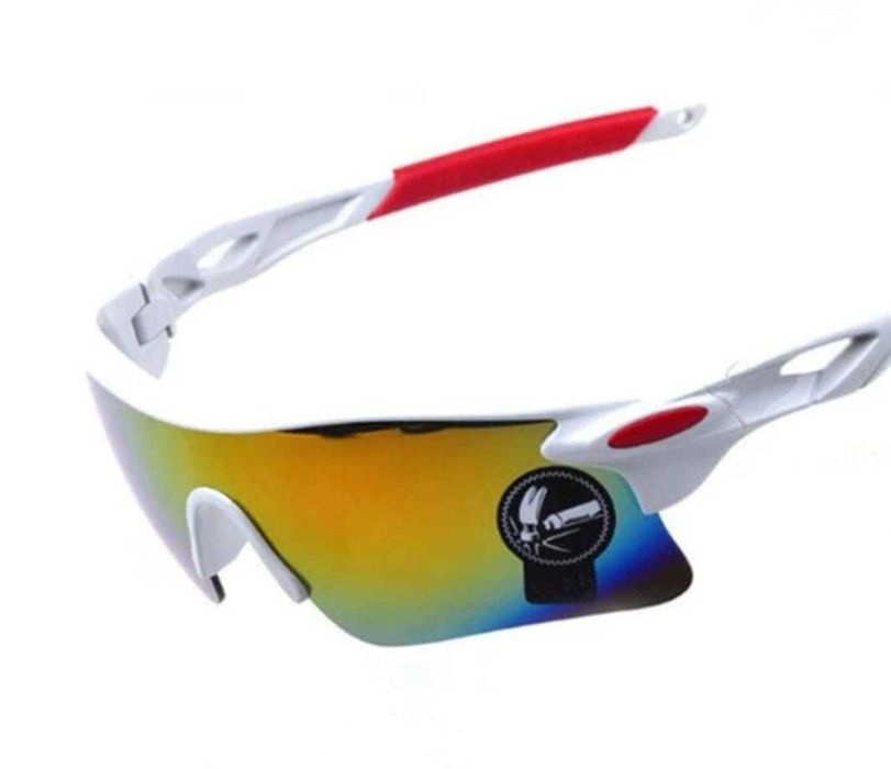 Очки солнцезащитные спортивные