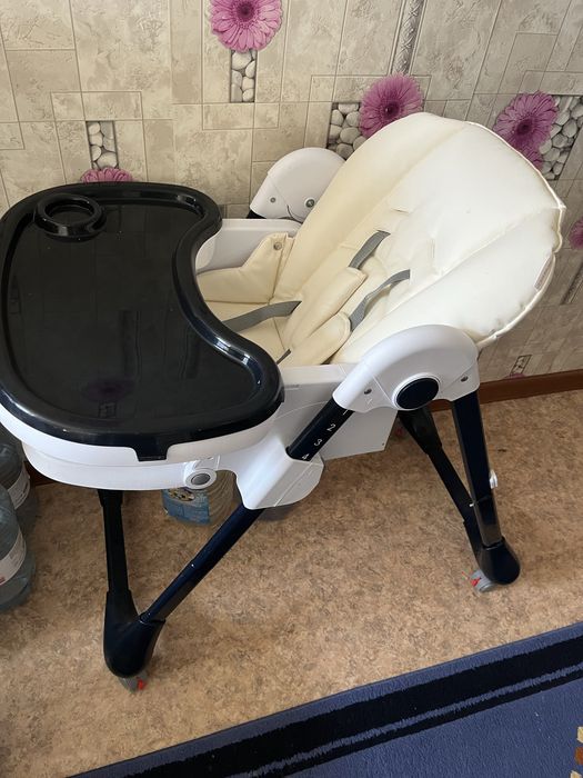 Стол кормления новый и толокар