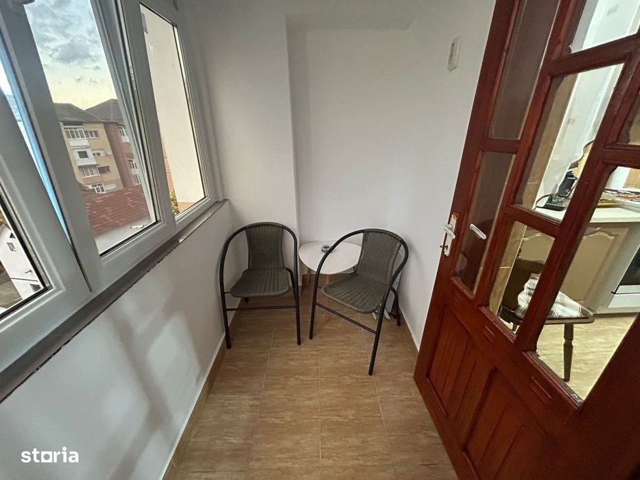 Apartament 2 camere, decomandat - Cugir