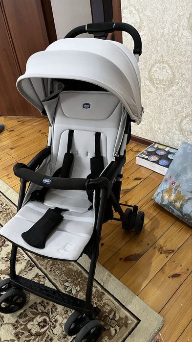 Коляска Chicco в отличном сост