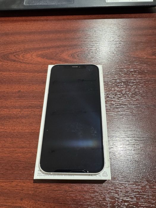 iPhone 12 отличное состояник