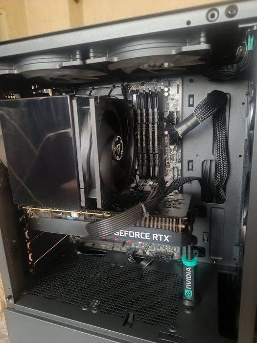 Геймърски компютър i9-9900KF