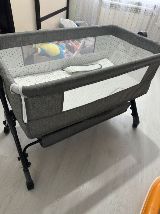 Продам детский кровать манеж