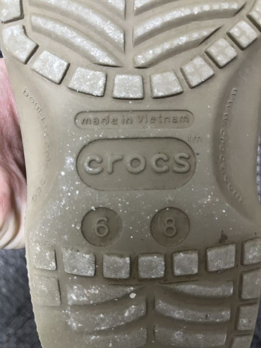 Продаю Crocs оригинал