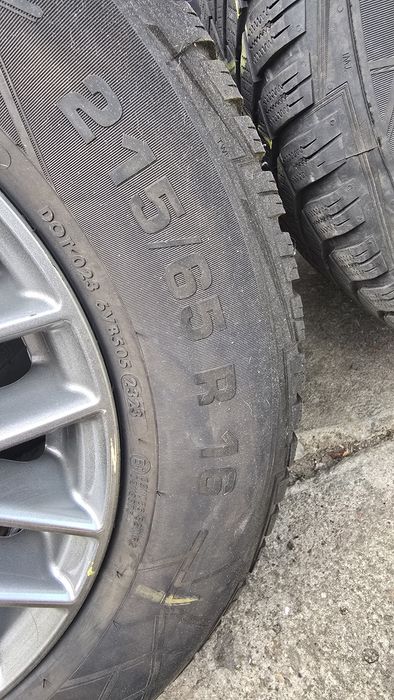 Jante tiguan 215 65 16 et38 cauciucuri iarnă Vredestein 2023