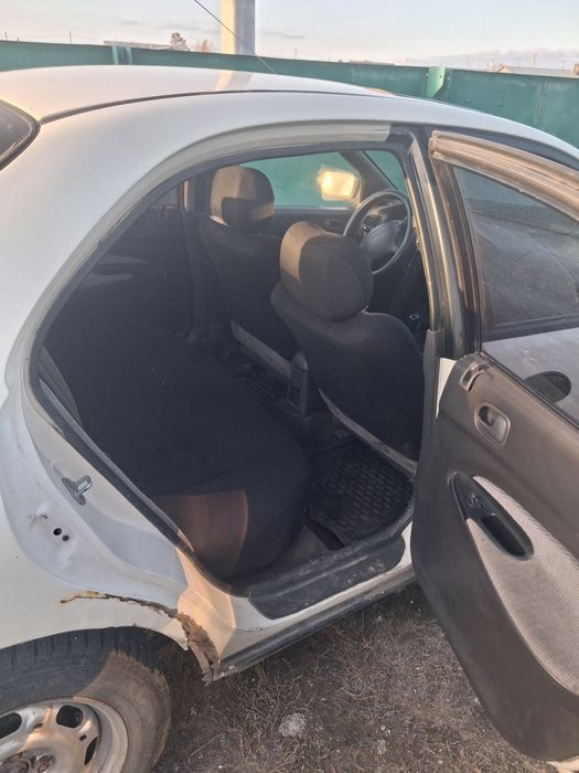 Мазда 323 продам