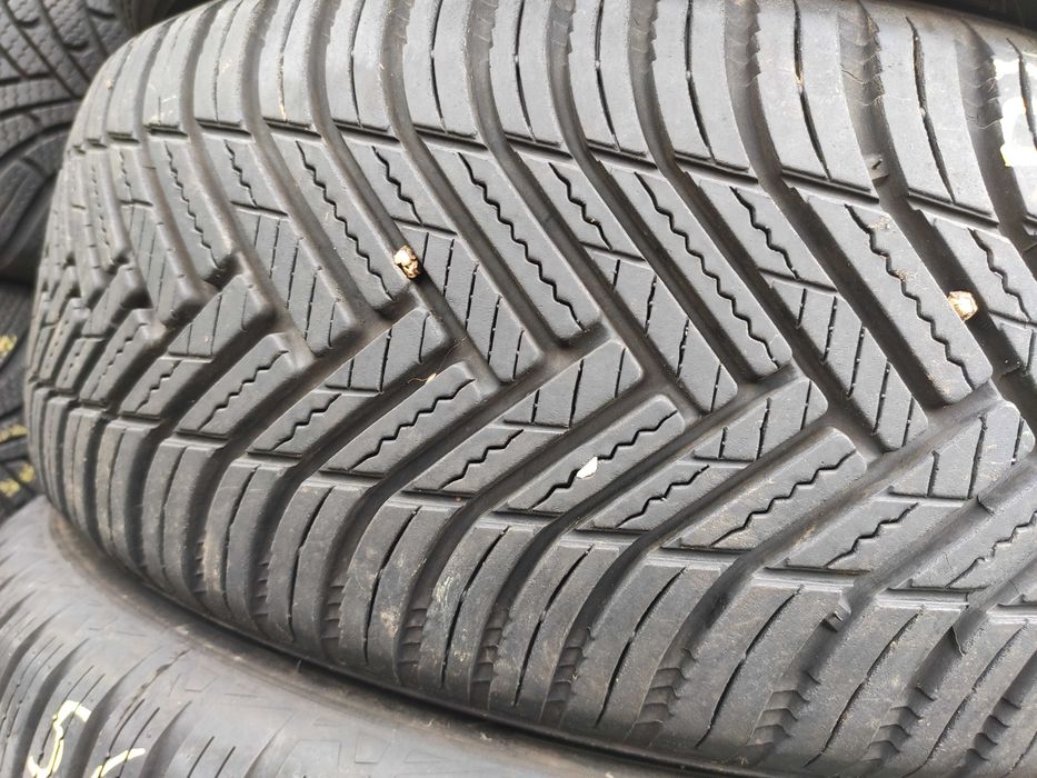 2бр Всесезонни гуми 205 55 17 - Hankook - DOT 2023
