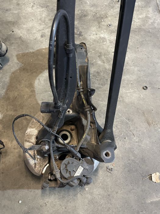 Шенкел/ ръчна спирачка БМВ Х1, Ф48 (shenkel bmw x1, f48)