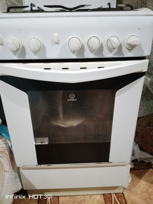 Газовая плита  Индезит