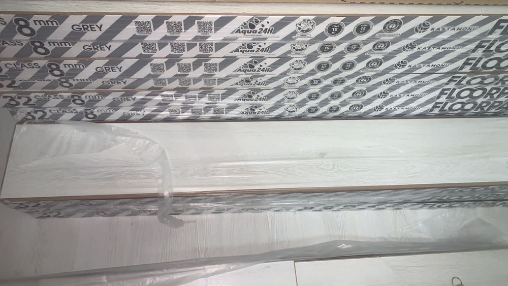 Ламинат сатылады. 21 пачка (42 кв.м)