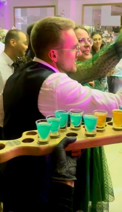 Open Bar  – Barmani + Cocktailuri Premium