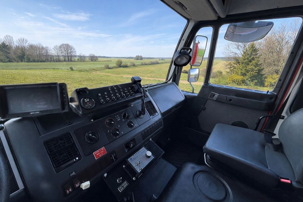 Masina de pompieri, an 2001, SVSU / SPSU , 3000 L