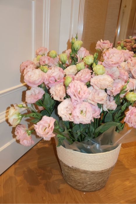 Кустовые розы, свежие