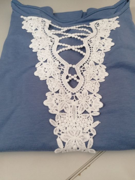 Дамска блуза с дантела