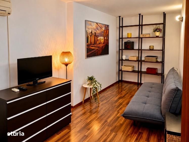 Vilă cu 2 apartamente 4 camere și mansardă, Ultracentral
