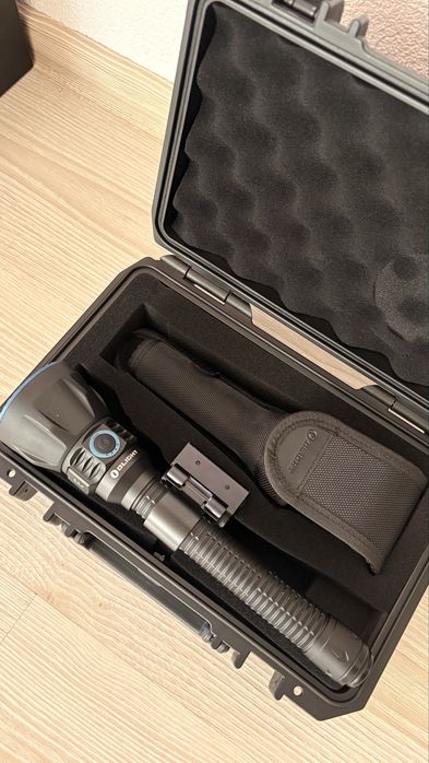 Lanterna Olight Javelot TURBO 2