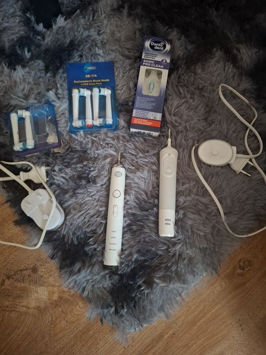 Електрически четки за зъби (Oral B / Dento dent)