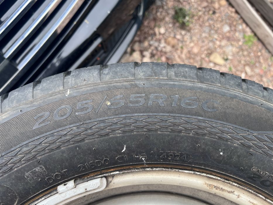 205/65/16Гуми с джанти vw T5 5x130