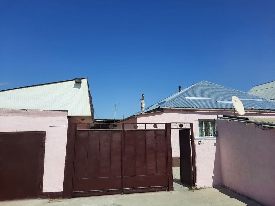 Продается дом. В конце Сулейменова